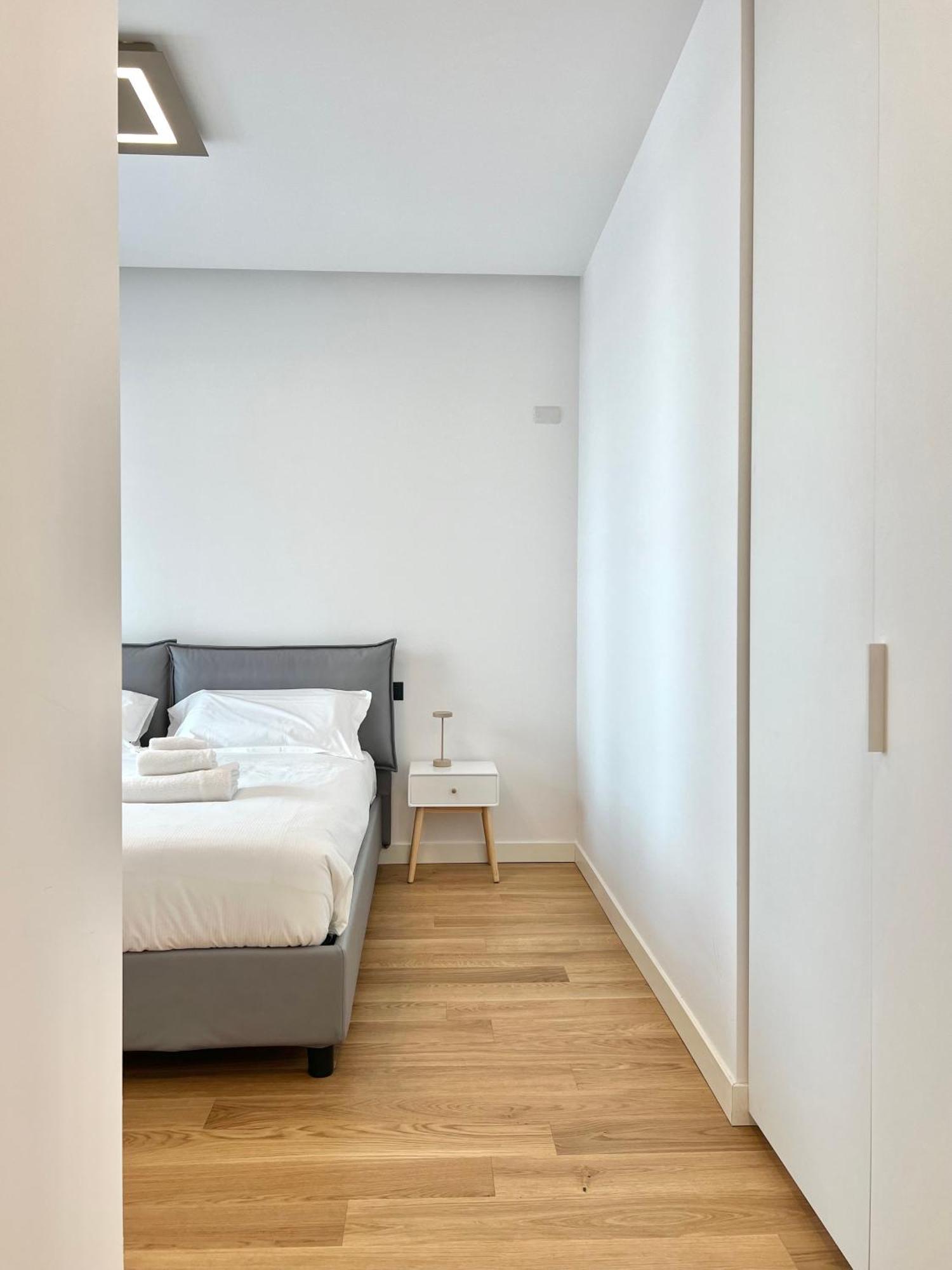 Comecasa Modern Terraced & Palestra Apartment Milano Eksteriør billede